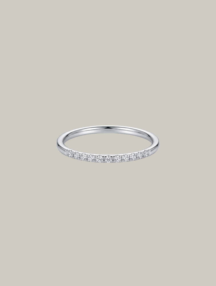 Anillo Fino con Pavé Circón Plateado