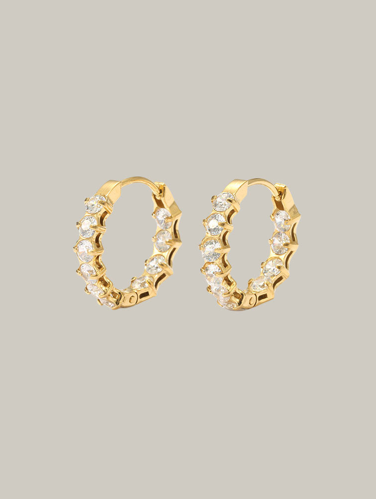 Aretes Incrustación de Zirconias
