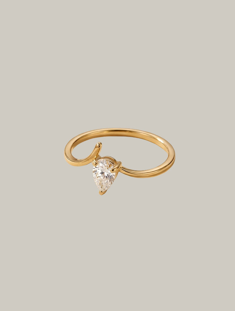 Anillo Zirconia en Corte Pera