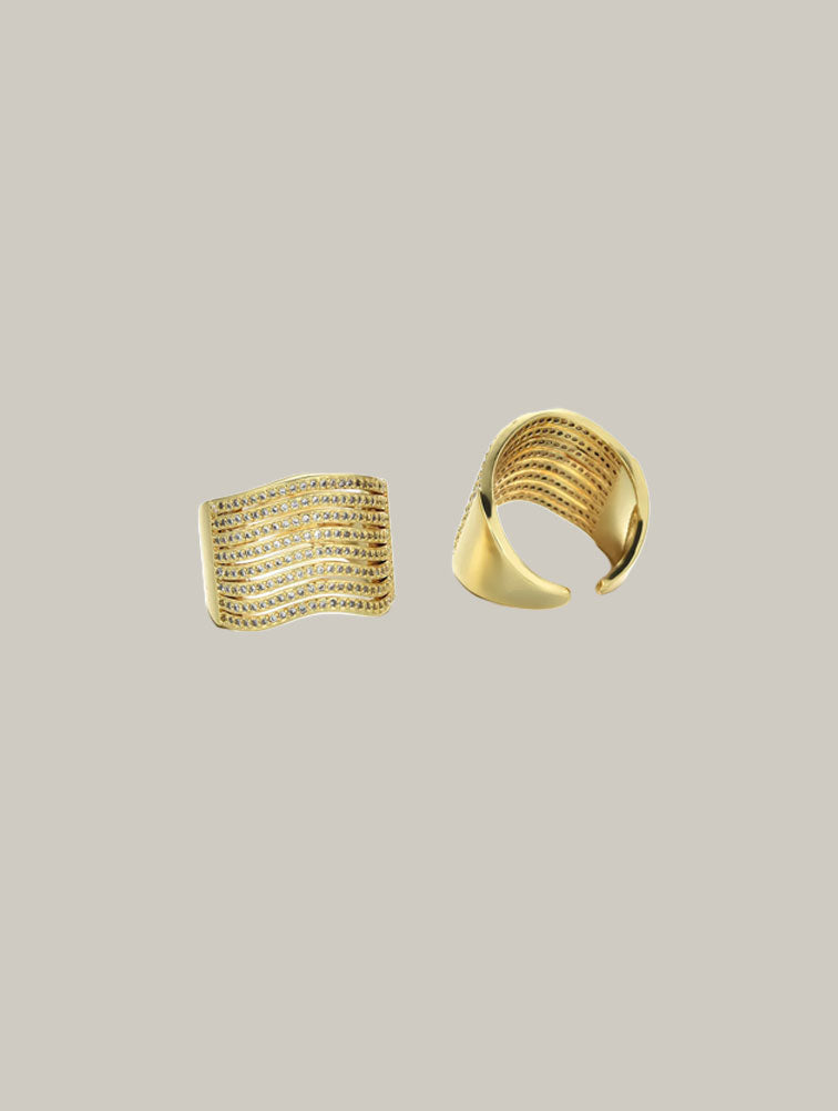 Anillo Ajustable de Líneas Ondulada