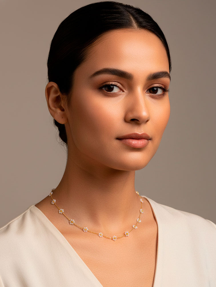 Collar Fino de Flores