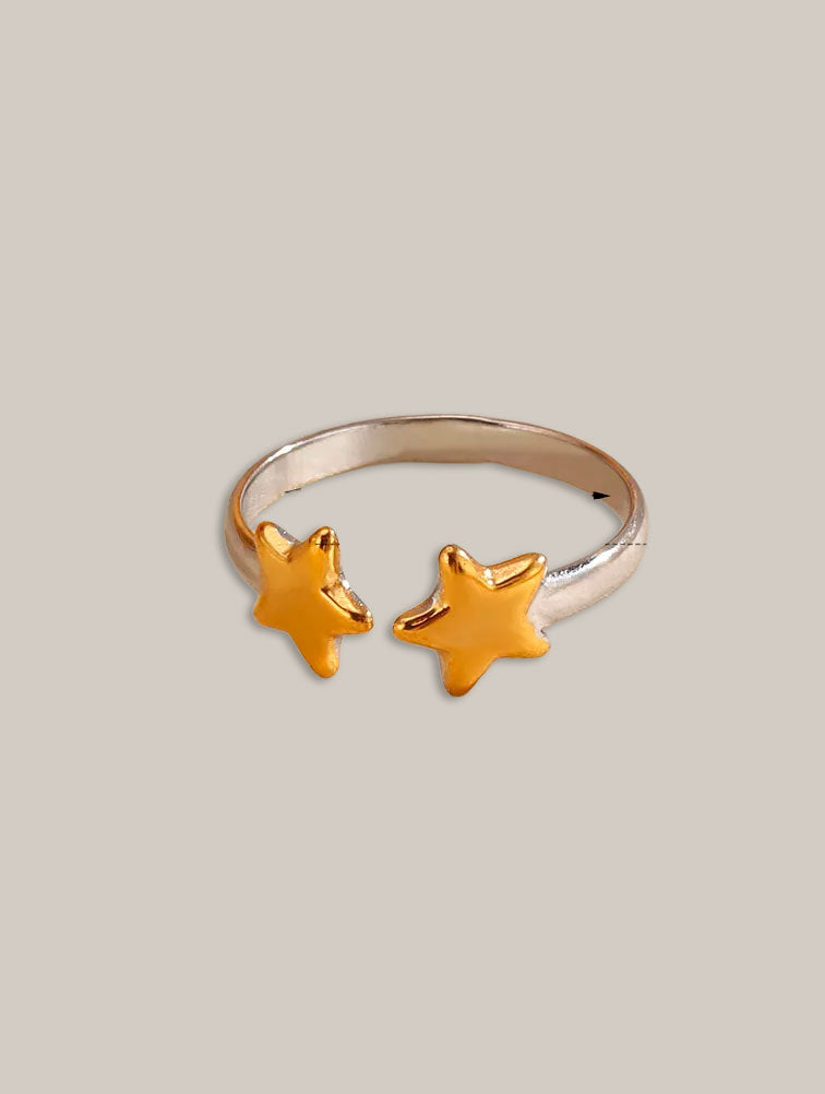 Anillo de Banda Abierta con Dos Estrellas Bicolor
