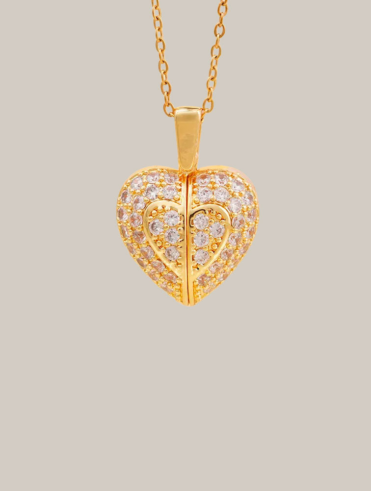 Relicario corazón con alas