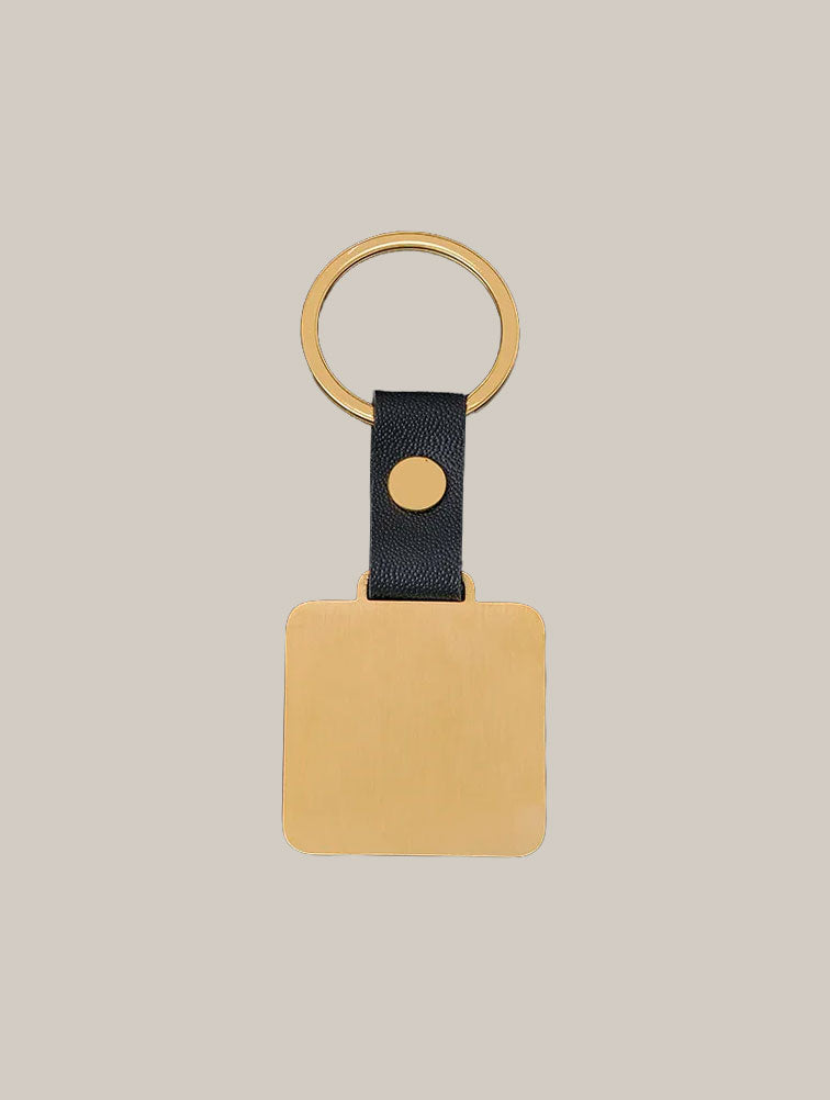 Llavero de Cuero con Placa Cuadrada