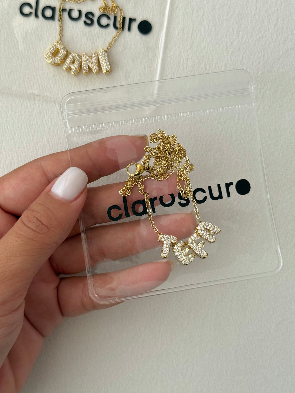 Collar inicial circonia